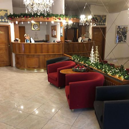 فندق كافالير براغ المظهر الخارجي الصورة